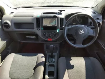Nissan AD
