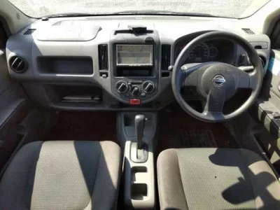 Nissan AD