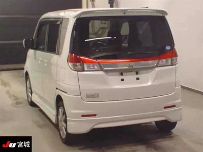 Mitsubishi DELICA D2