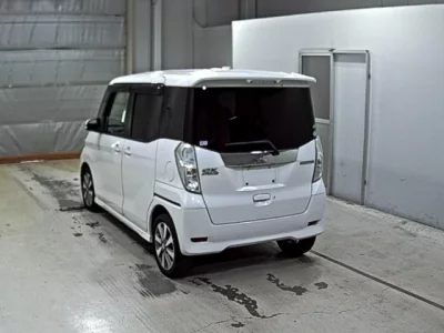 Mitsubishi EK SPACE