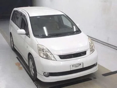 Toyota ISIS