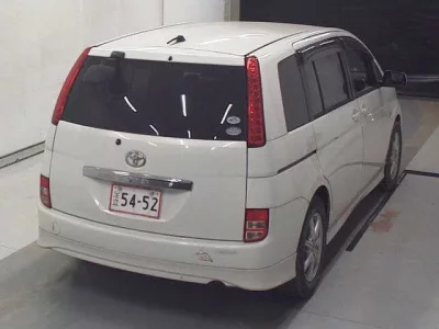 Toyota ISIS