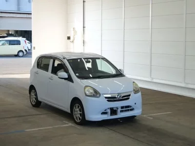 Daihatsu MIRA E S