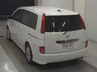 Toyota ISIS