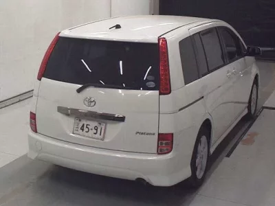 Toyota ISIS