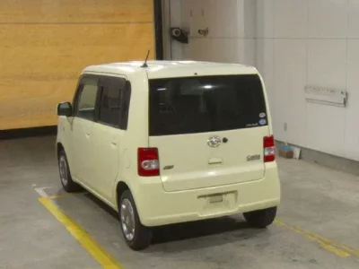 Daihatsu MOVE CONTE