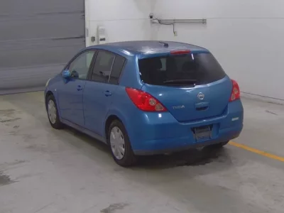 Nissan TIIDA