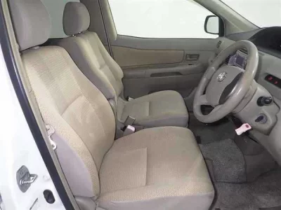 Toyota RAUM