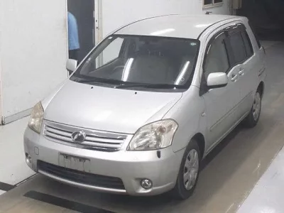 Toyota RAUM