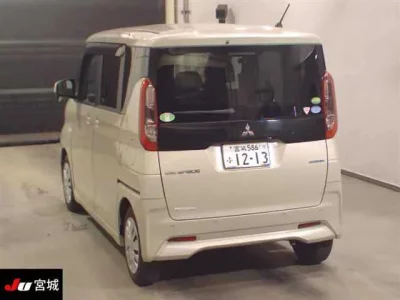 Mitsubishi EK SPACE