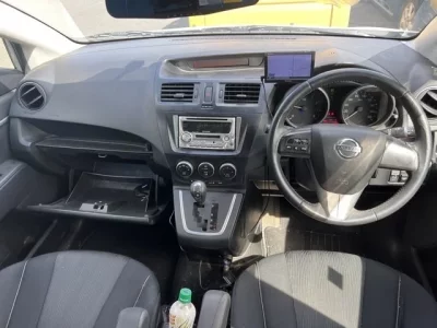 Nissan LAFESTA