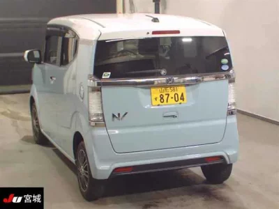 Honda N BOX SLASH
