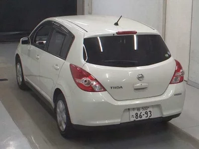 Nissan TIIDA