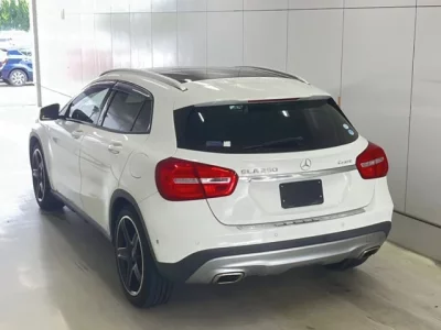 Mercedes-Benz GLA CLASS