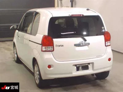 Toyota PORTE
