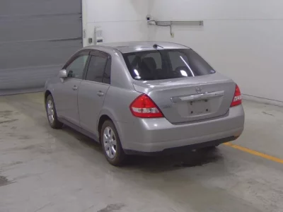 Nissan TIIDA LATIO
