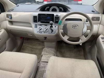 Toyota RAUM