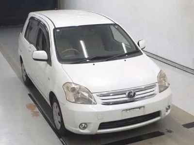 Toyota RAUM
