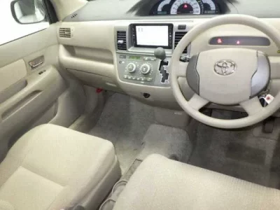 Toyota RAUM
