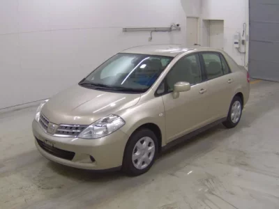 Nissan TIIDA LATIO