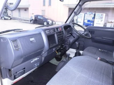 Toyota HIACE TRUCK