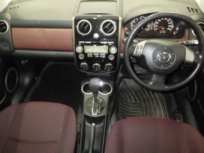 Mazda VERISA