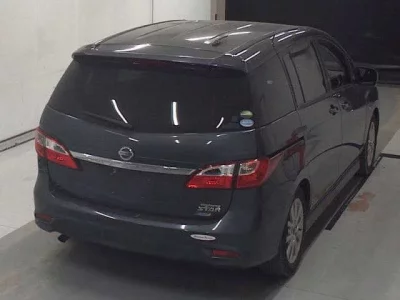Nissan LAFESTA