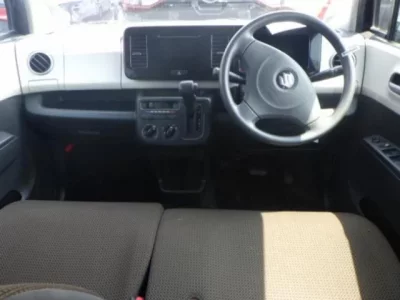 Suzuki MRWAGON