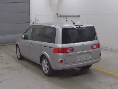 Nissan LAFESTA
