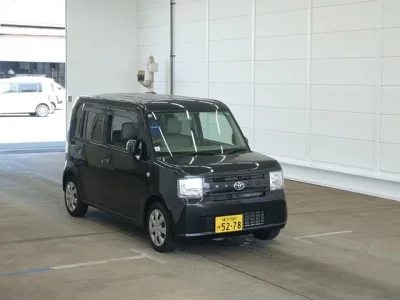 Toyota PIXIS SPACE