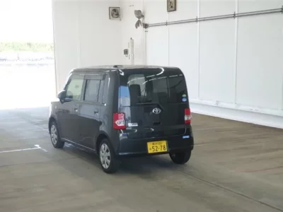 Toyota PIXIS SPACE