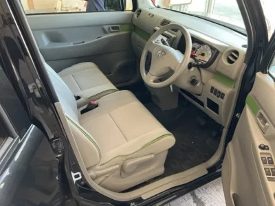 Toyota PIXIS SPACE