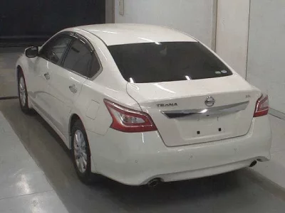 Nissan TEANA
