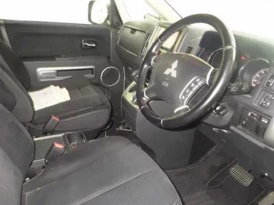 Mitsubishi DELICA D5