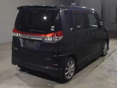 Mitsubishi DELICA D2