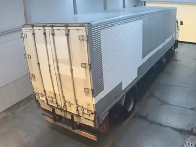 Isuzu TRUCK