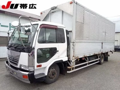Nissan CONDOR