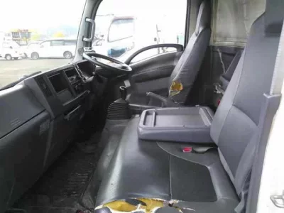 Isuzu TRUCK