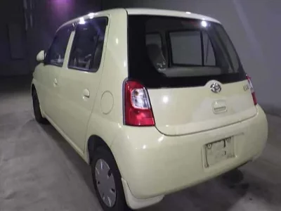 Daihatsu Esse