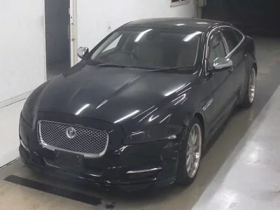 Jaguar XJ SERIES
