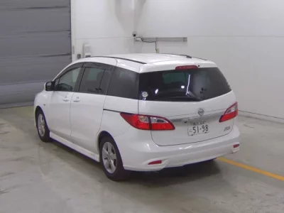 Nissan LAFESTA