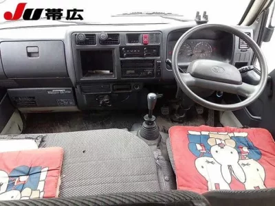 Toyota HIACE TRUCK