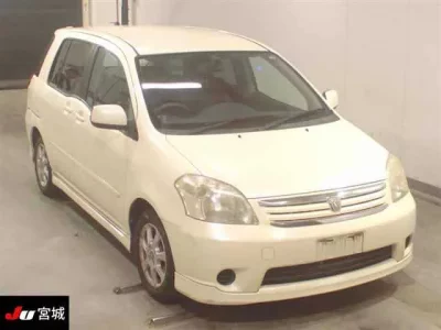 Toyota RAUM