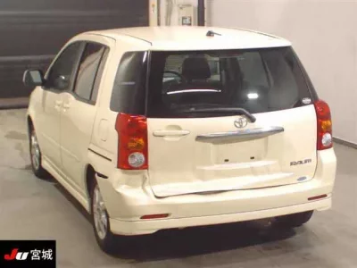 Toyota RAUM