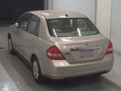 Nissan TIIDA LATIO