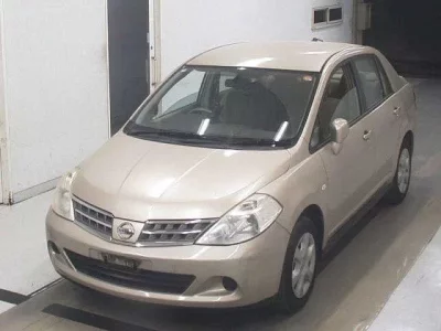 Nissan TIIDA LATIO