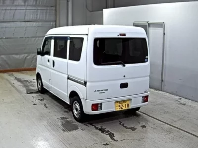 Mitsubishi MINICAB VAN
