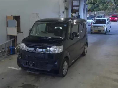 Honda N BOX SLASH