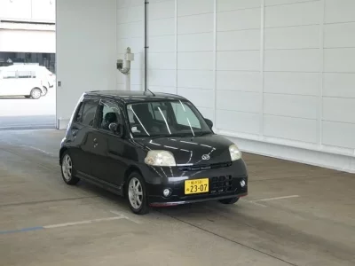Daihatsu Esse
