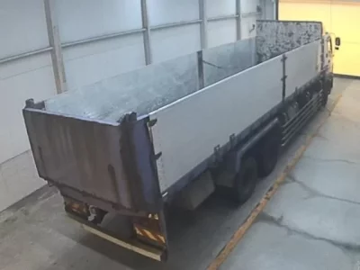 Isuzu TRUCK
